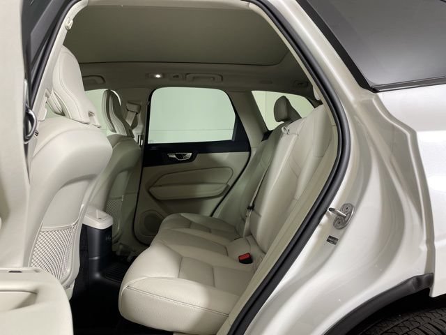 Certified 2025 Volvo XC60 T8 Core w/ Protection Package Premier AWD/4WD image 39