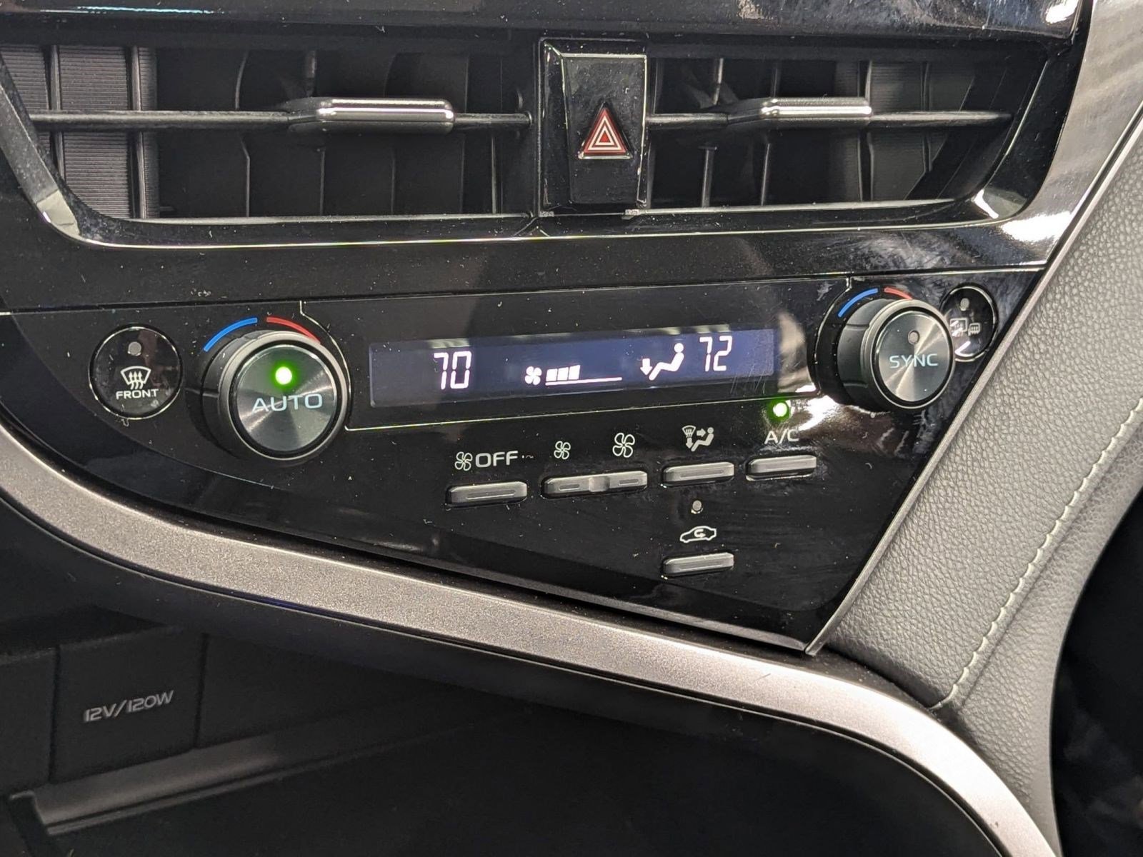 Used 2023 Toyota Camry SE image 24