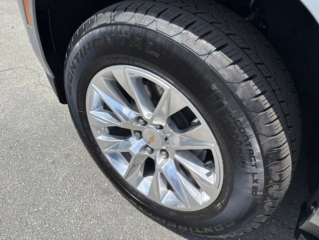 Used 2025 Chevrolet Tahoe Premier AWD/4WD image 36