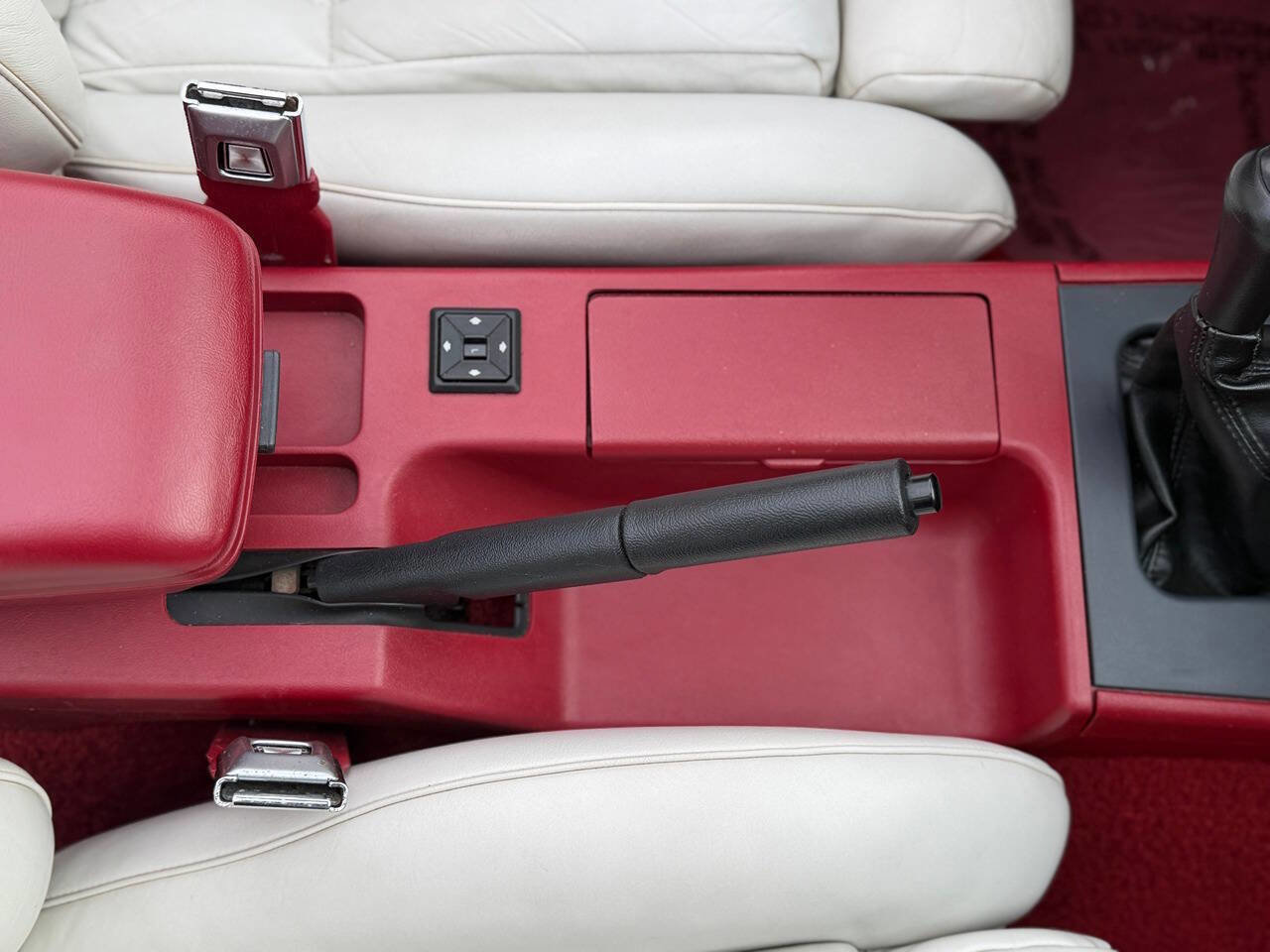 Used 1988 Ford Mustang GT image 97