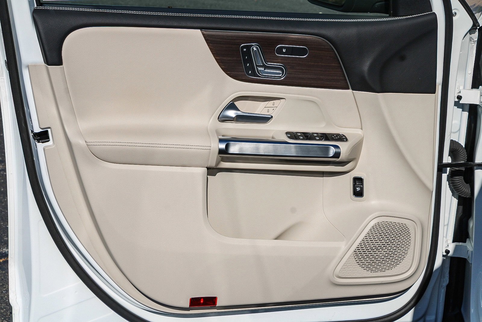 Certified 2025 Mercedes-Benz GLB 250 4MATIC image 20