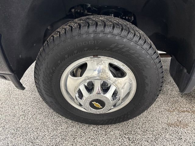 Used 2022 Chevrolet Silverado 3500 High Country w/ Snow Plow Prep/Camper Package image 18
