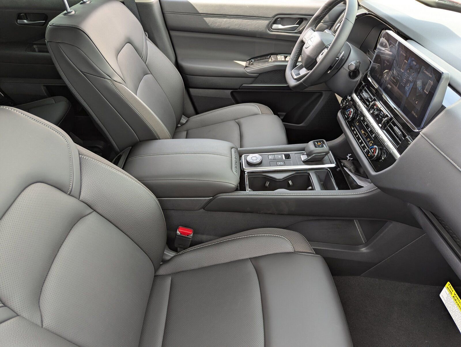 New 2026 Nissan Pathfinder SL AWD/4WD image 25