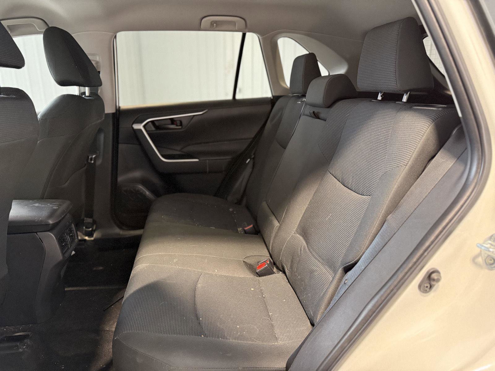 Used 2023 Toyota RAV4 LE image 18