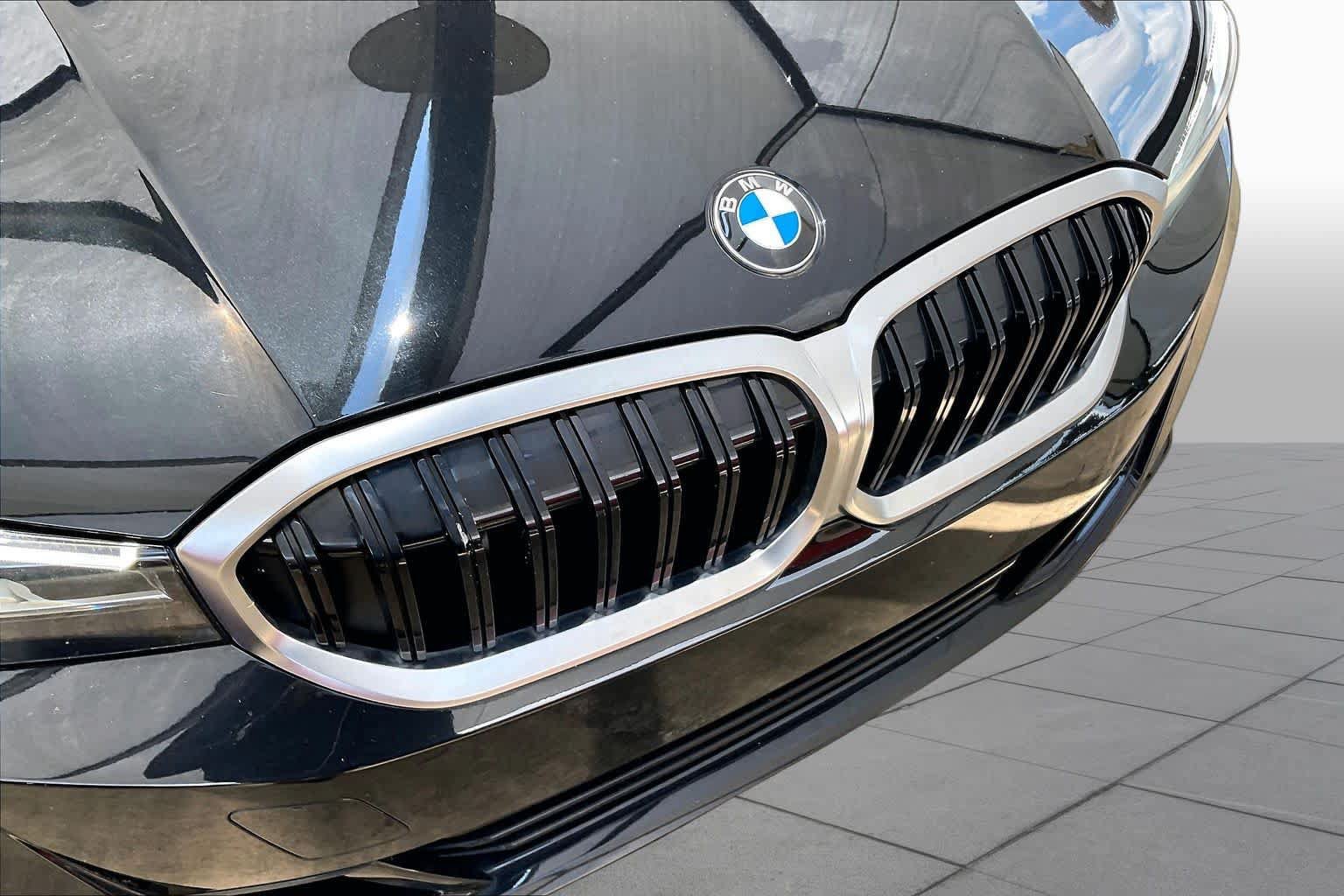 Used 2023 BMW 330i Sedan w/ Driving Assistance Package RWD image 28