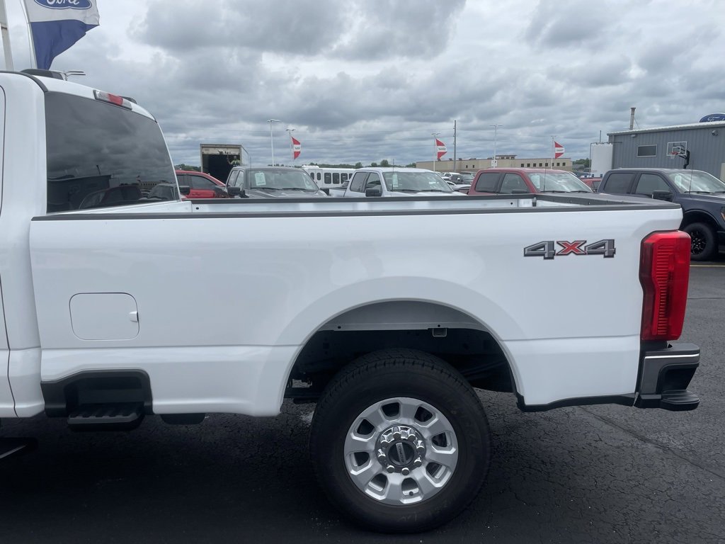 Used 2024 Ford F250 XLT image 37