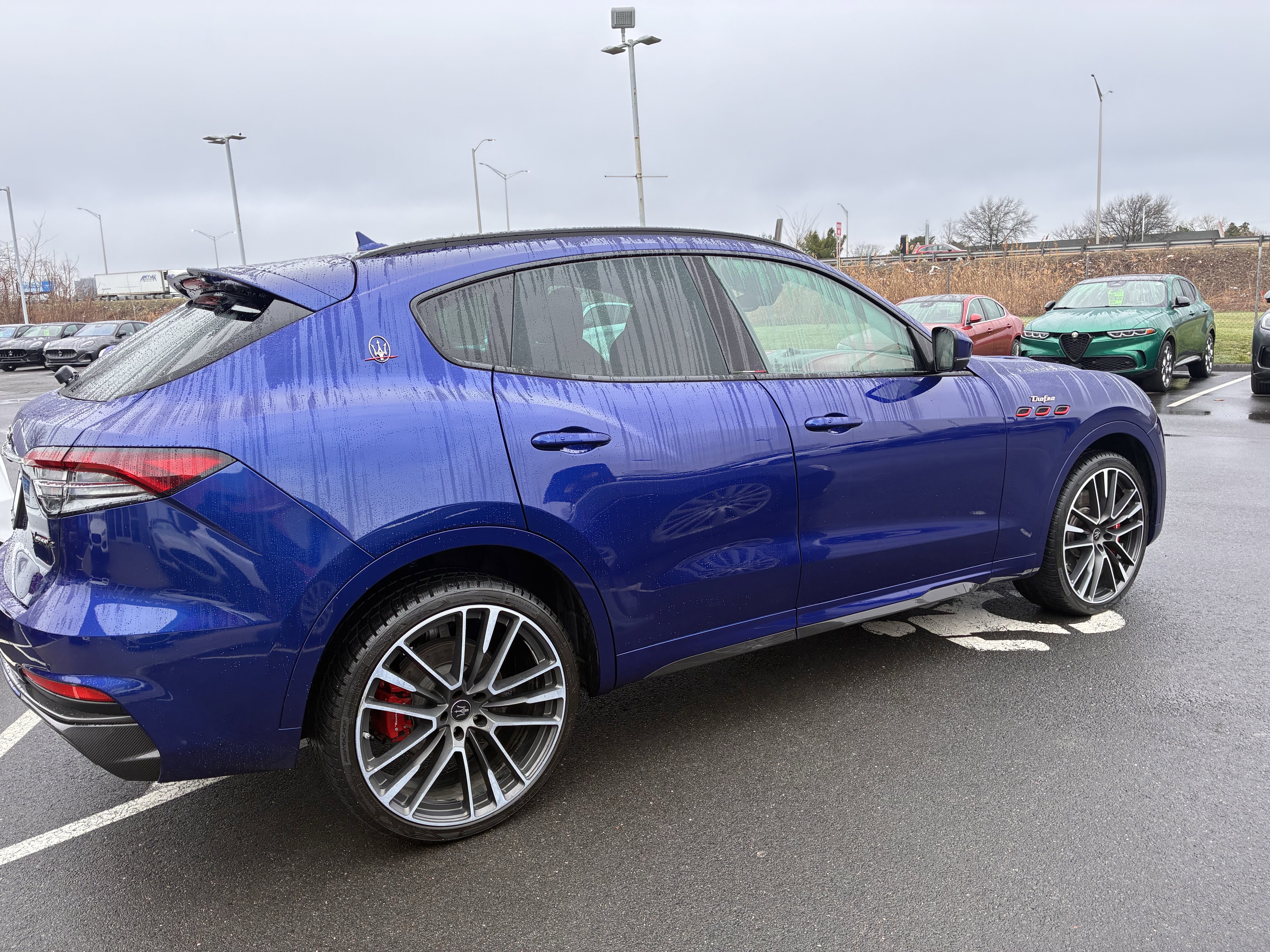 Used 2021 Maserati Levante Trofeo image 6
