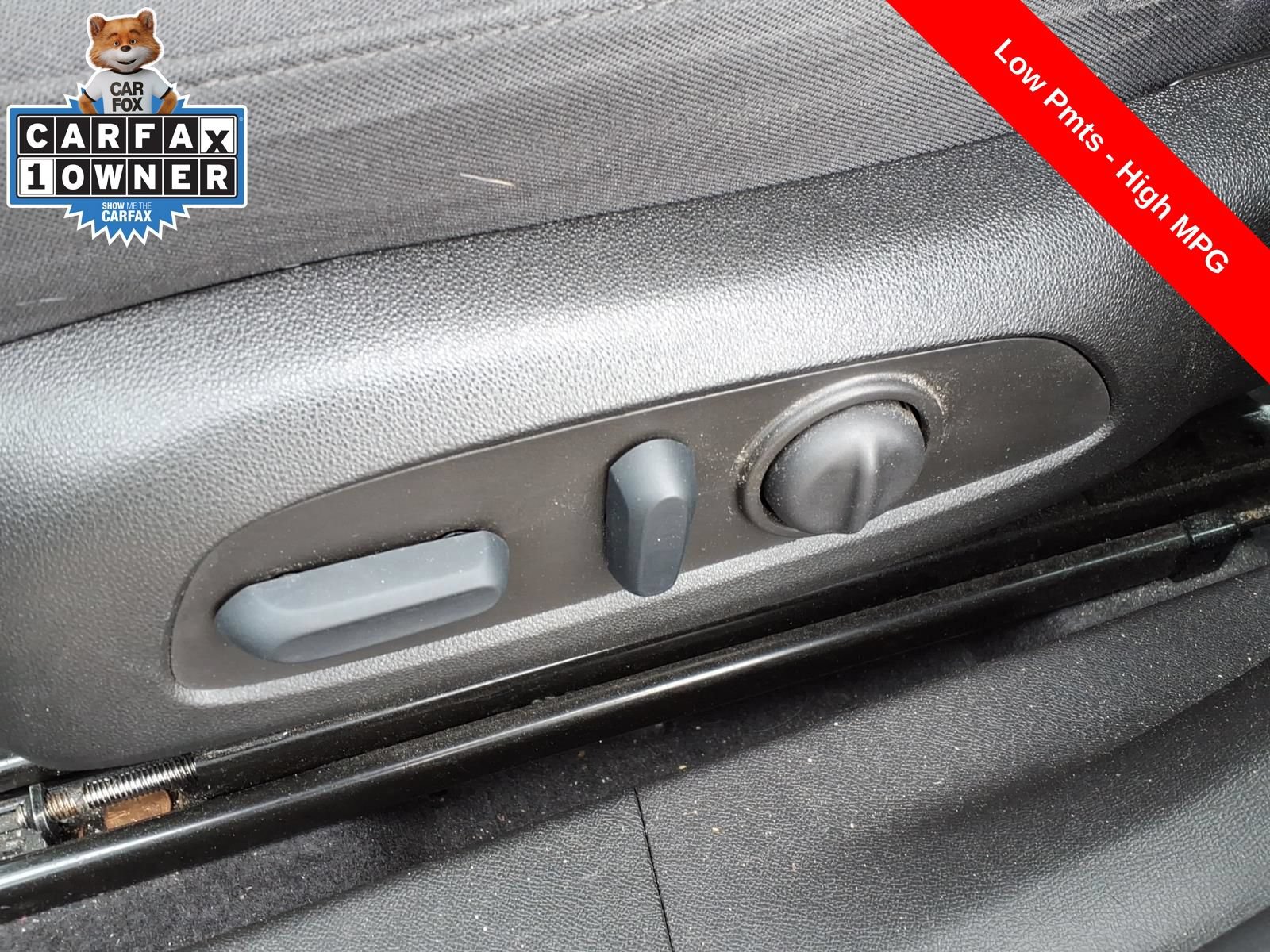 Used 2022 Chevrolet Malibu LT FWD image 15