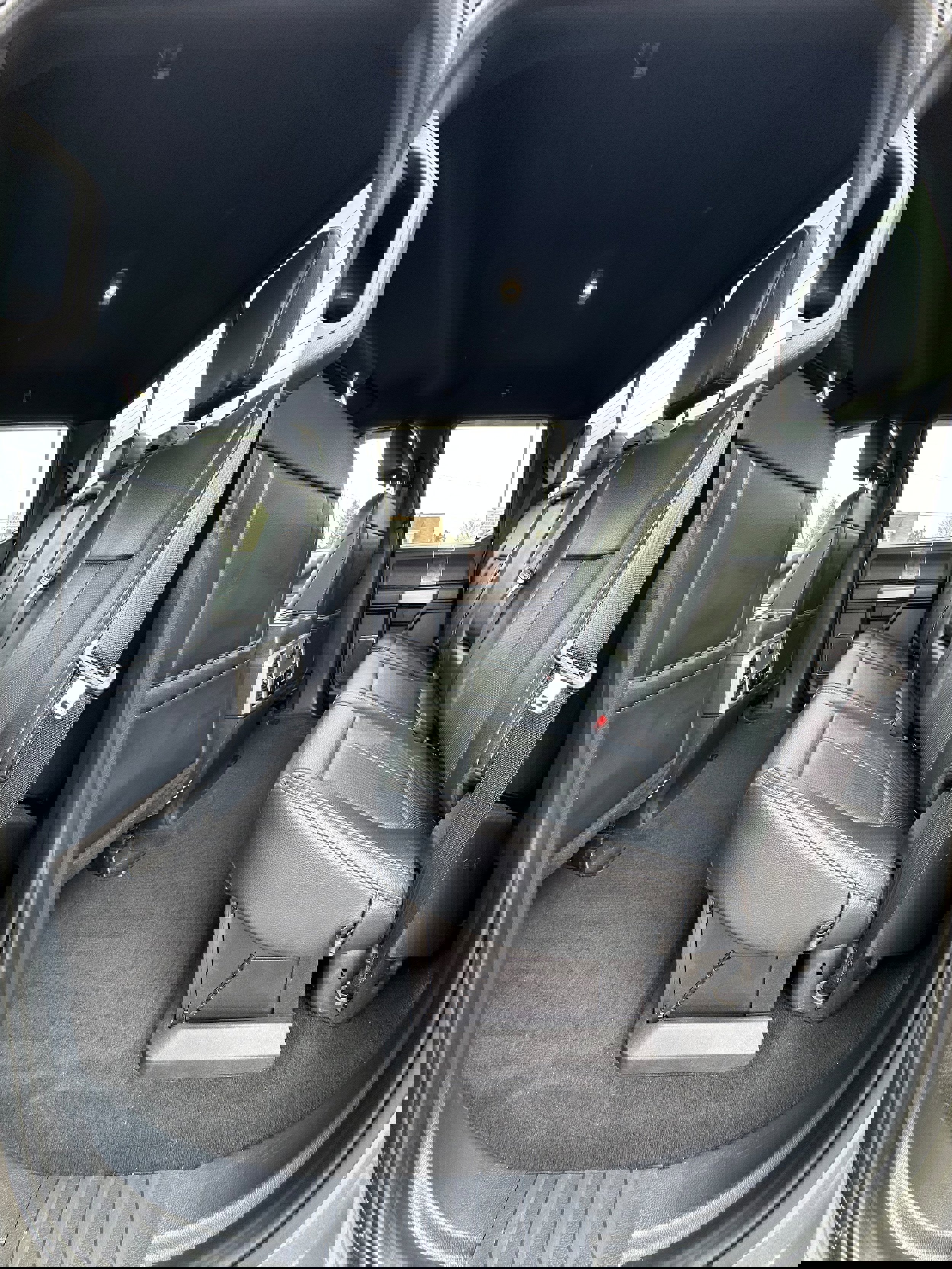 Used 2022 Ford F250 Lariat w/ Tremor Off-Road Package image 19