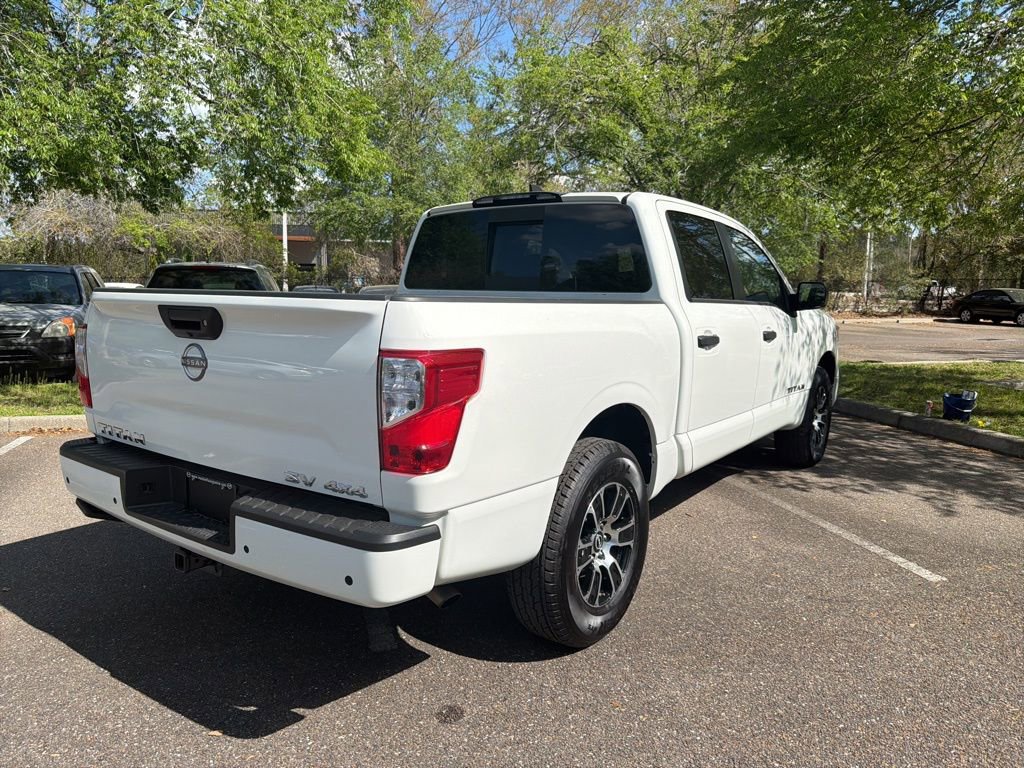 Used 2024 Nissan Titan SV w/ Accessory Utility Package image 8