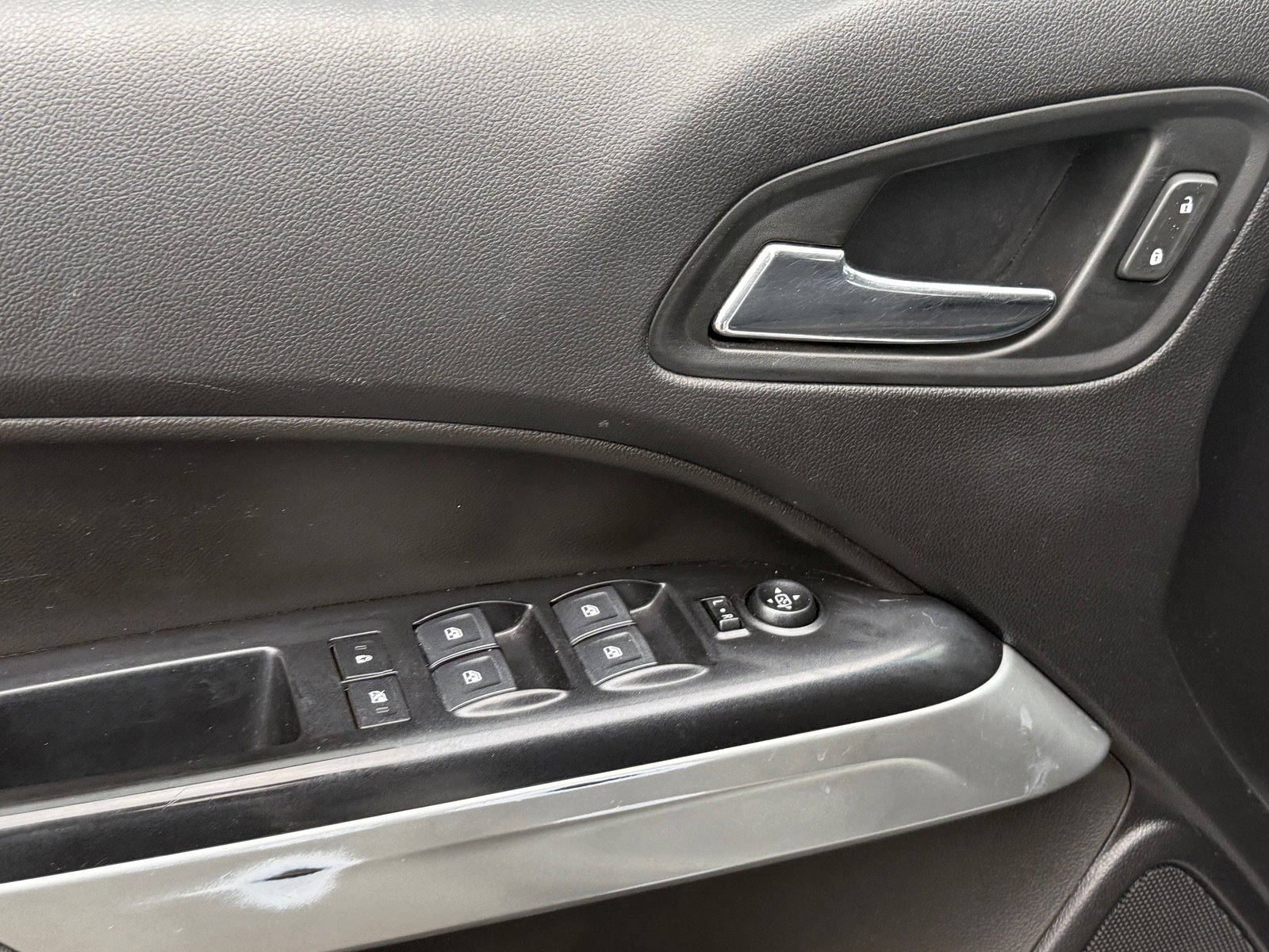 Used 2019 Chevrolet Colorado LT image 17