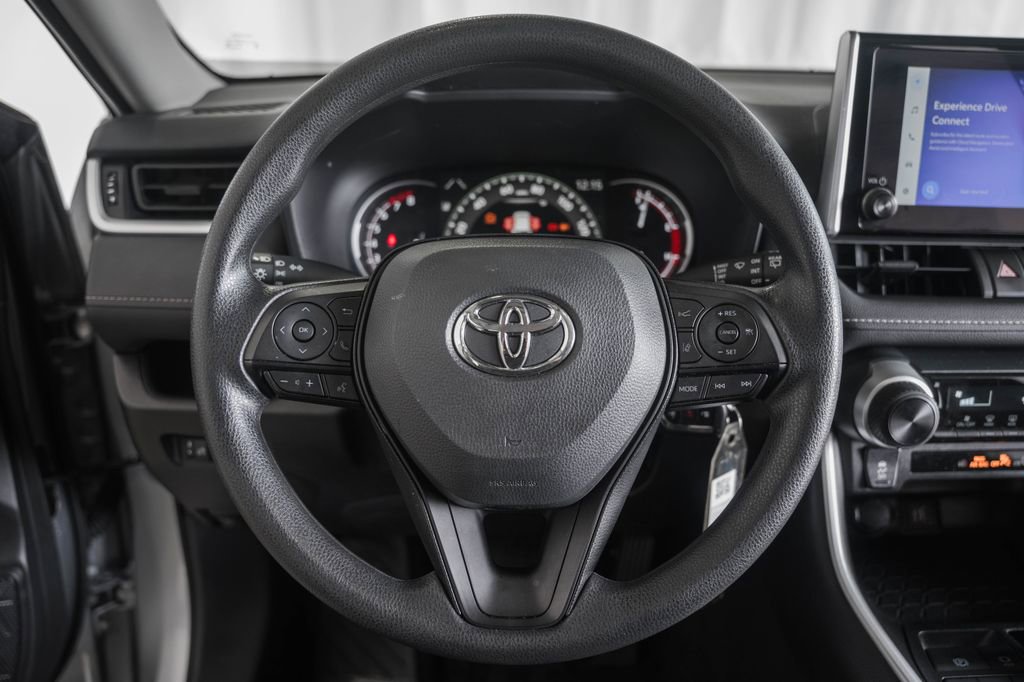 Used 2025 Toyota RAV4 LE image 24