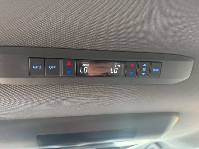 Used 2021 Toyota Sienna AWD image 33