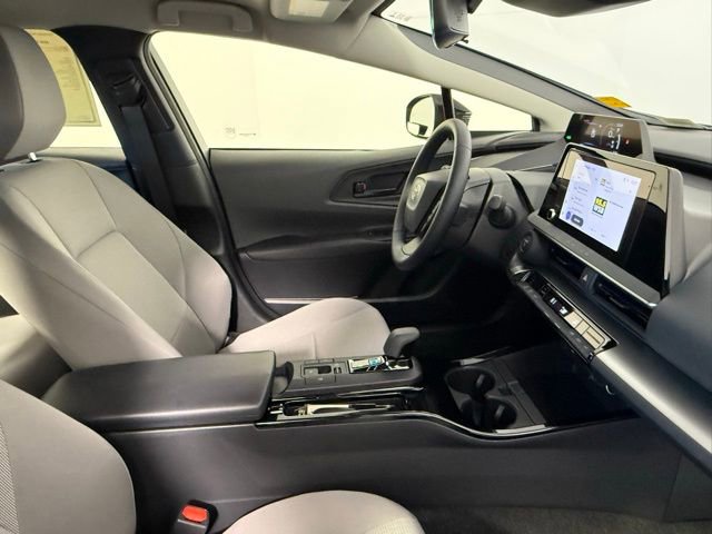 Used 2026 Toyota Prius LE image 49