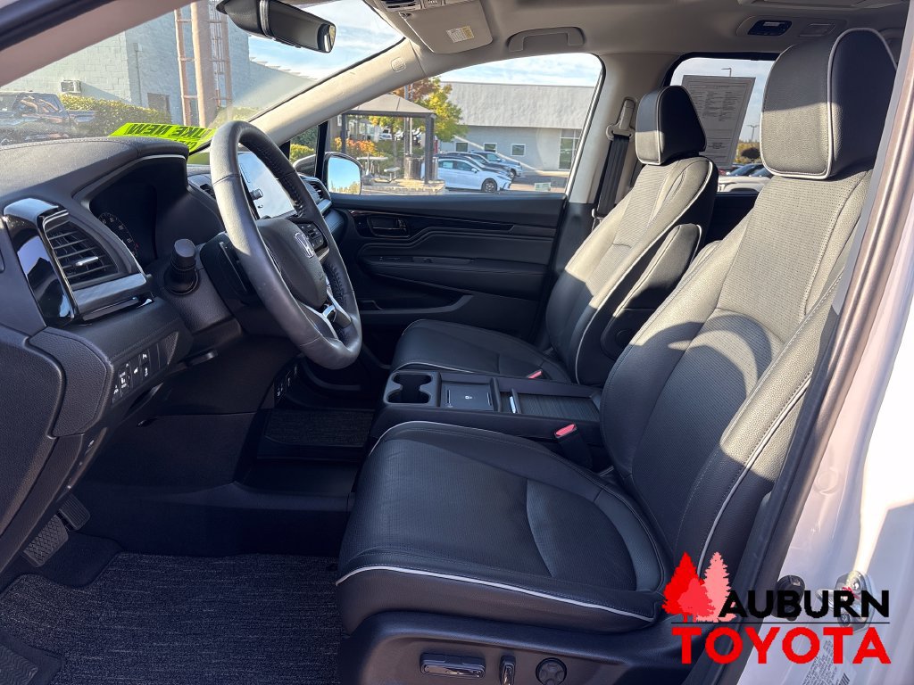 Used 2026 Honda Odyssey Elite image 11