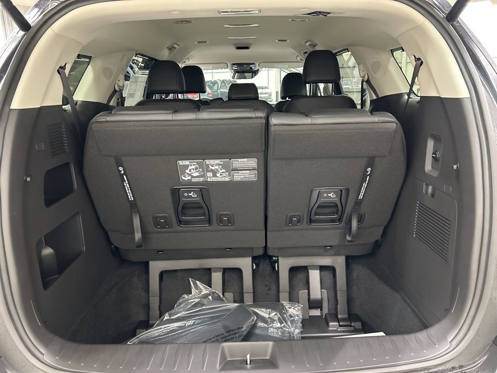New 2026 Kia Carnival EX image 27