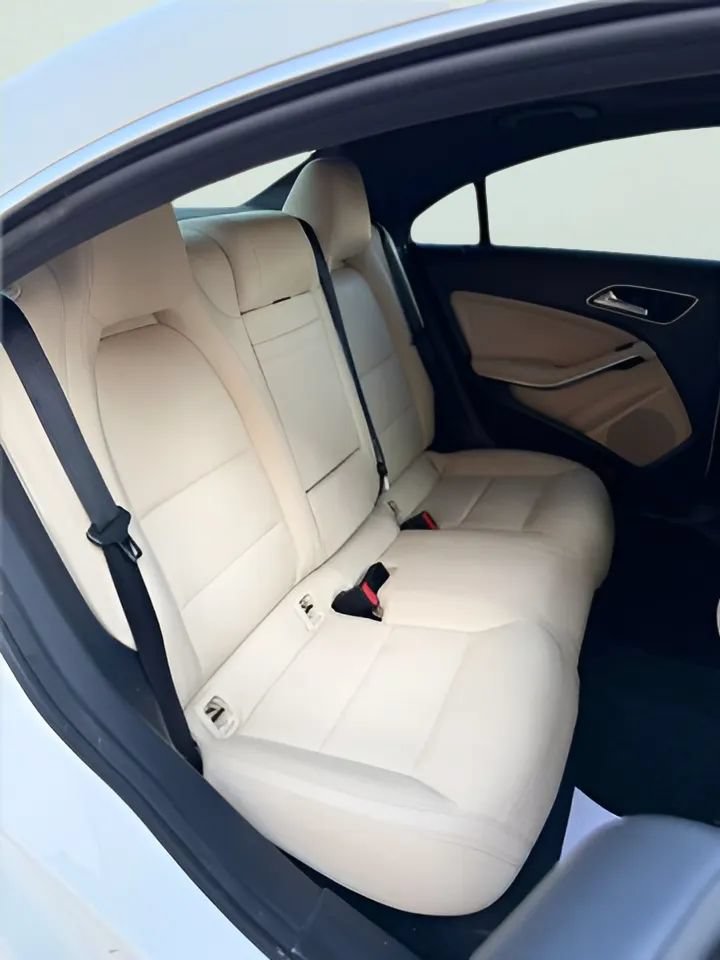 Used 2017 Mercedes-Benz CLA 250 image 27
