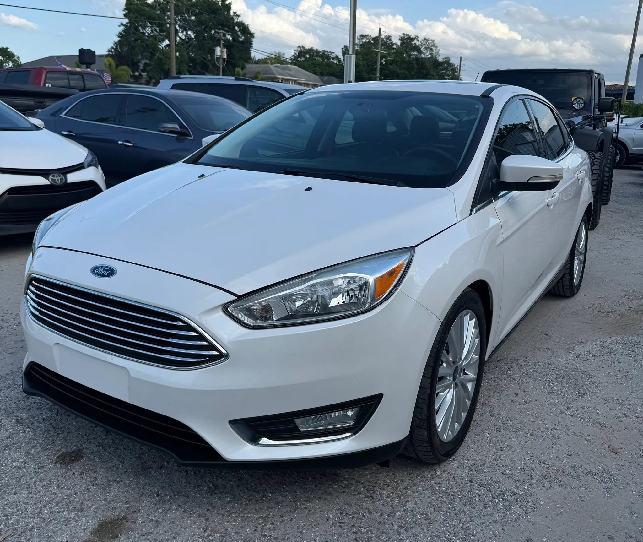 Used 2018 Ford Focus Titanium FWD image 7