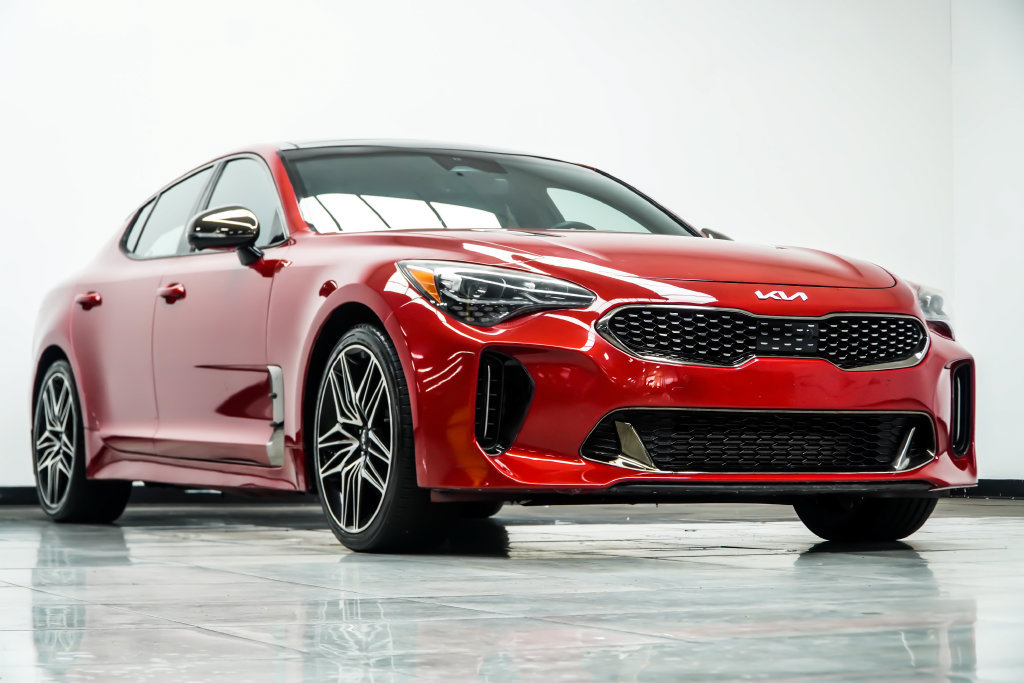 Used 2023 Kia Stinger GT2 RWD image 4