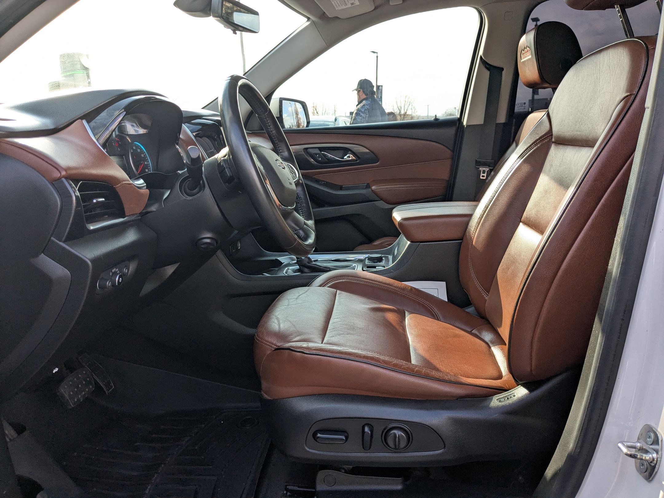 Used 2018 Chevrolet Traverse High Country image 25