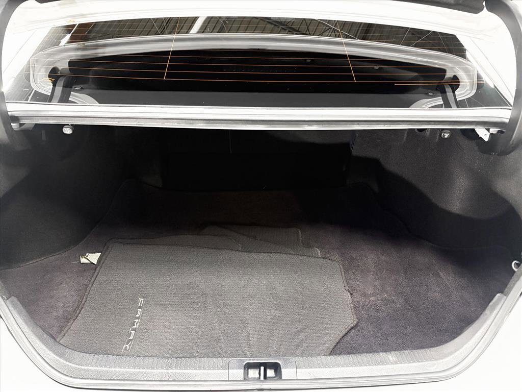 Certified 2022 Toyota Camry SE image 9