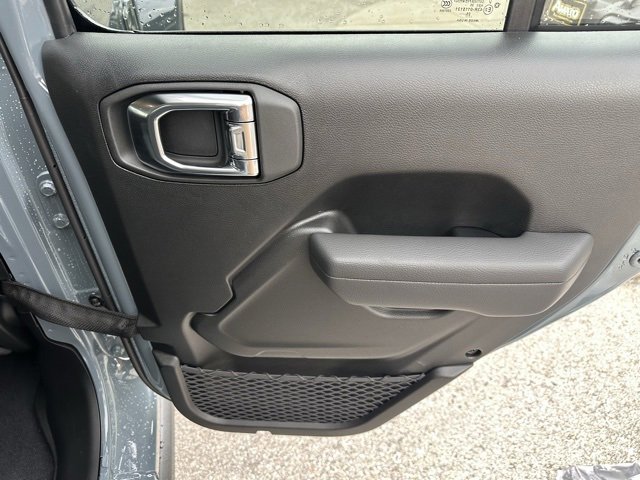 New 2025 Jeep Gladiator Willys image 15