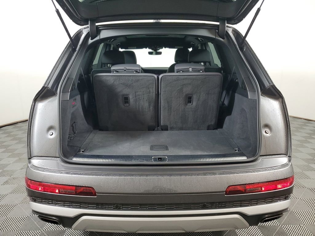 Used 2025 Audi Q7 2.0T Premium w/ Convenience Package image 8