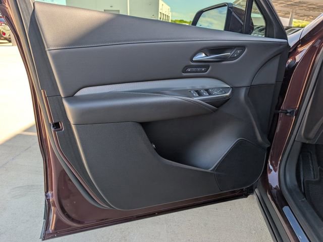 Used 2023 Cadillac XT4 Premium Luxury w/ Technology Package image 22