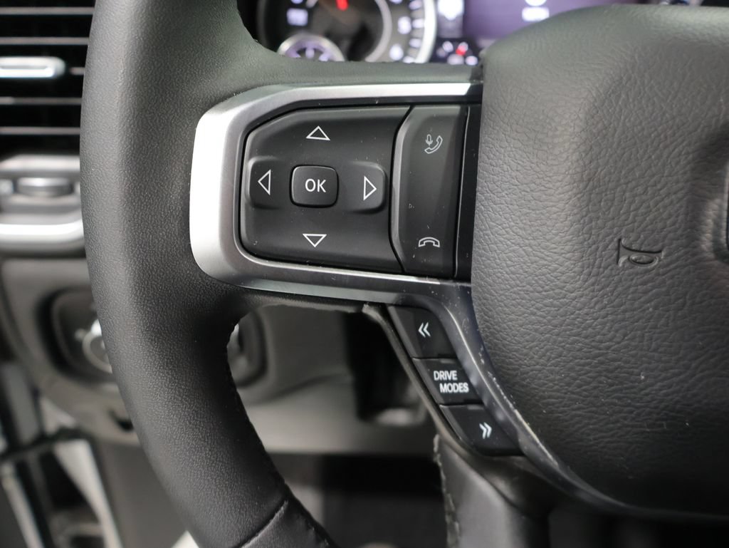 Used 2025 RAM 1500 Big Horn AWD/4WD image 35