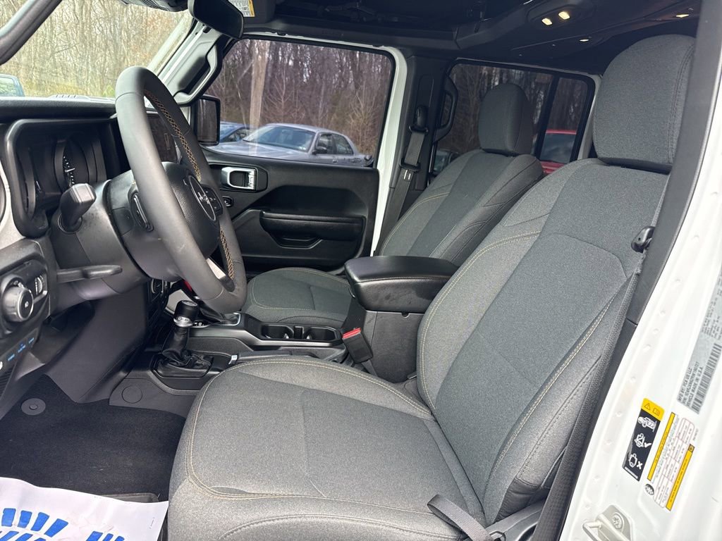 Used 2024 Jeep Wrangler Unlimited w/ Convenience Group image 14