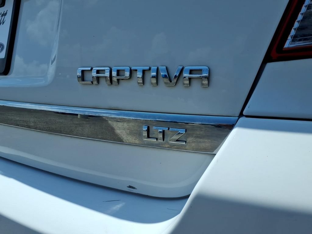 Used 2013 Chevrolet Captiva Sport LTZ FWD image 21