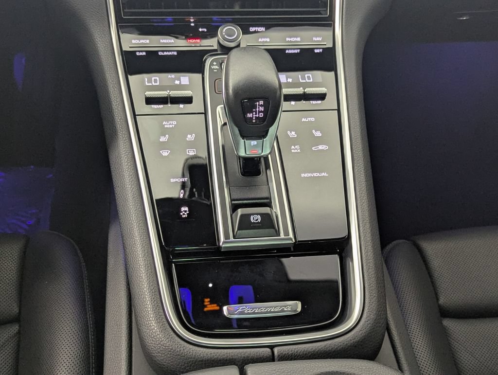 Used 2023 Porsche Panamera Platinum Edition RWD image 21
