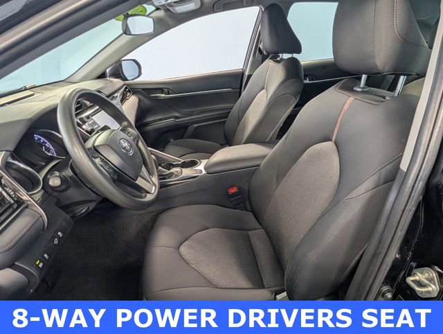 Used 2020 Toyota Camry LE image 5