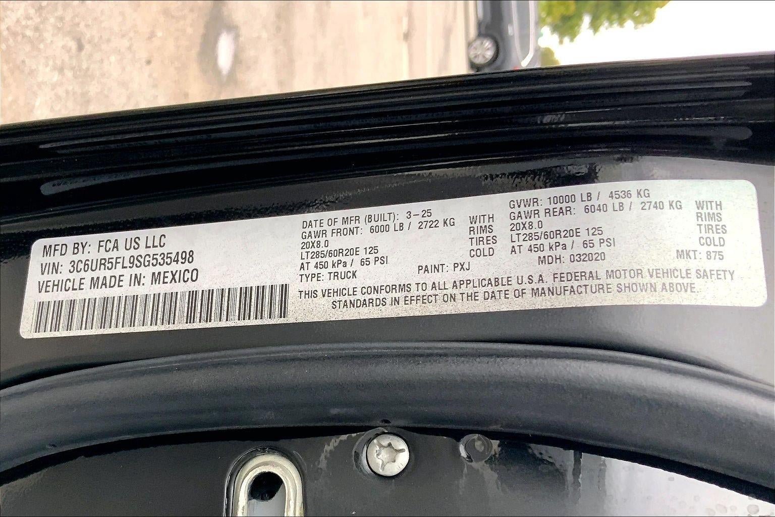 Used 2025 RAM 2500 Laramie AWD/4WD image 30