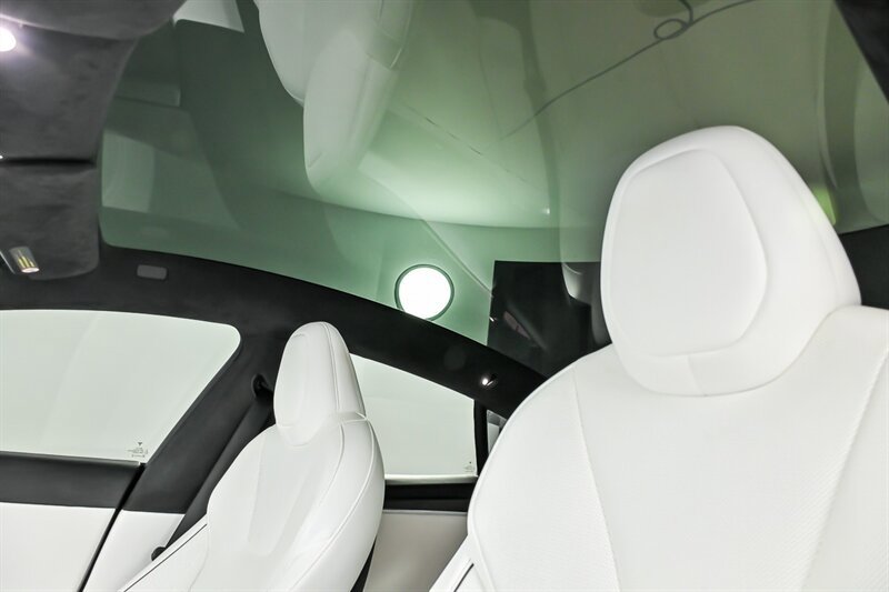 Used 2022 Tesla Model S Plaid AWD/4WD image 17