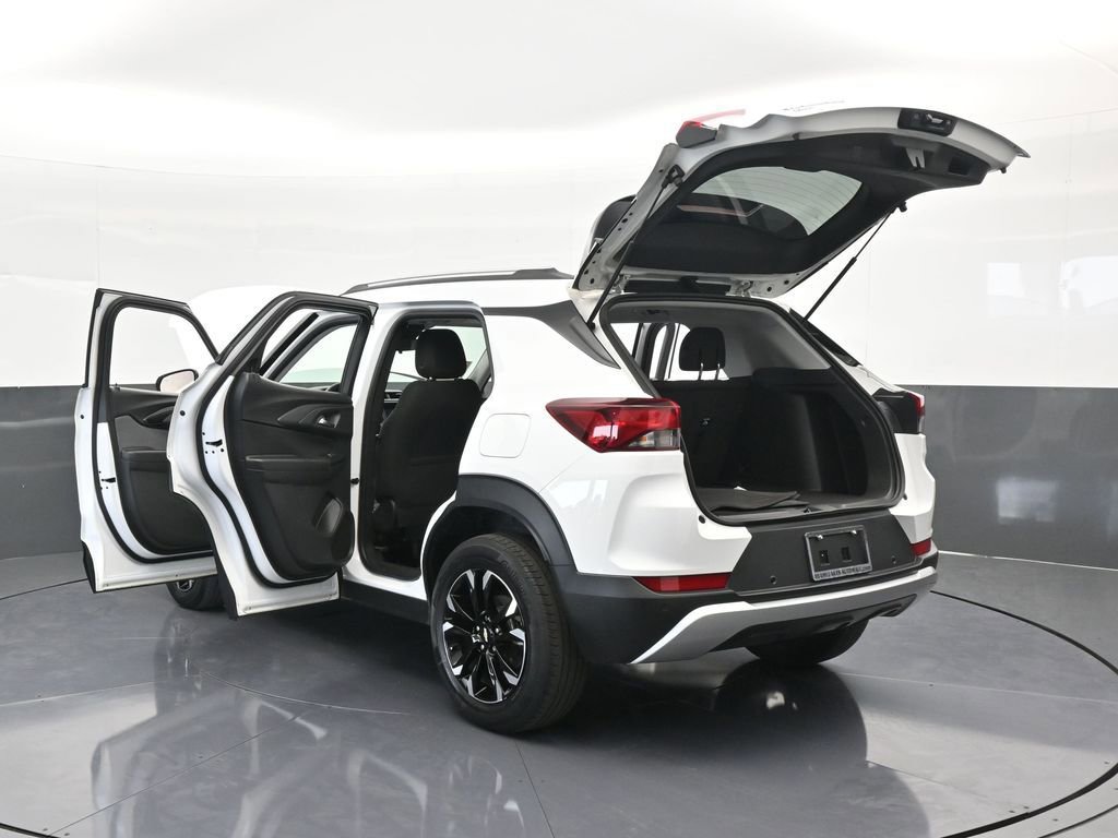 Used 2022 Chevrolet TrailBlazer LT w/ Driver Confidence Package image 69