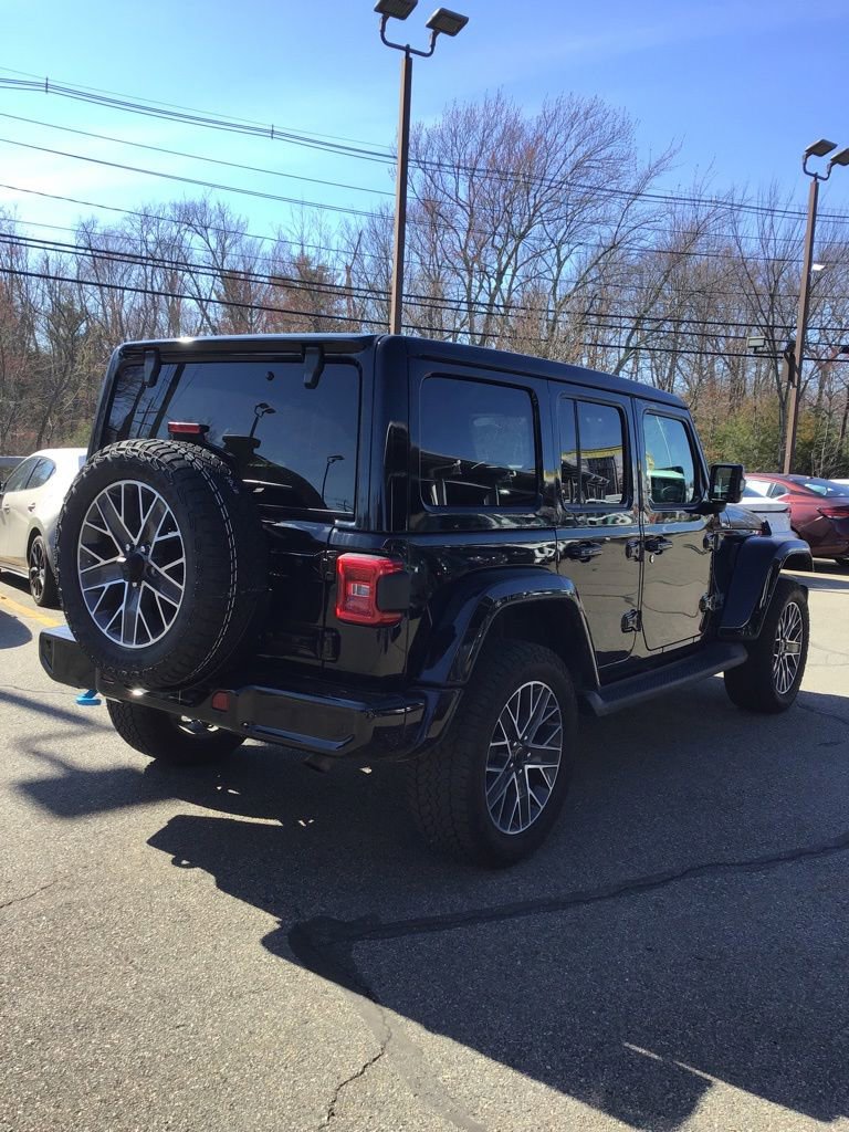 Used 2024 Jeep Wrangler High Altitude image 3