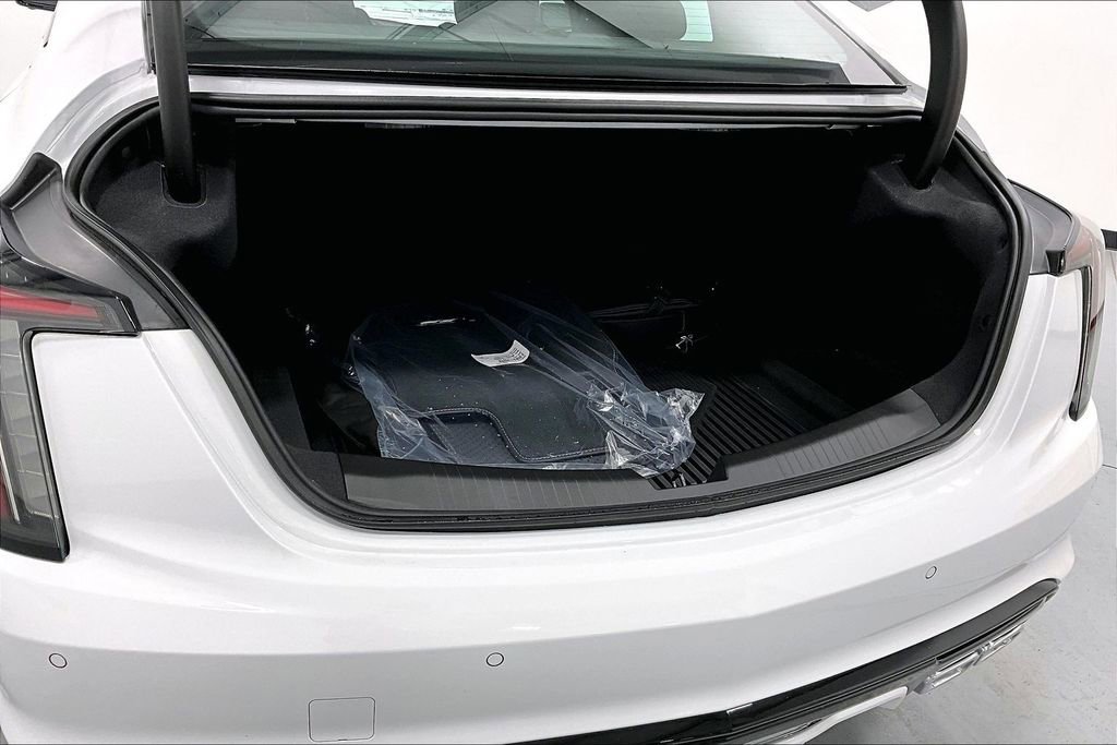 New 2026 Cadillac CT5 V w/ Technology Package AWD/4WD image 33
