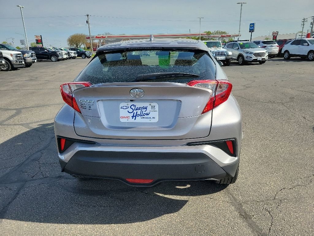 Used 2018 Toyota C-HR XLE FWD image 6