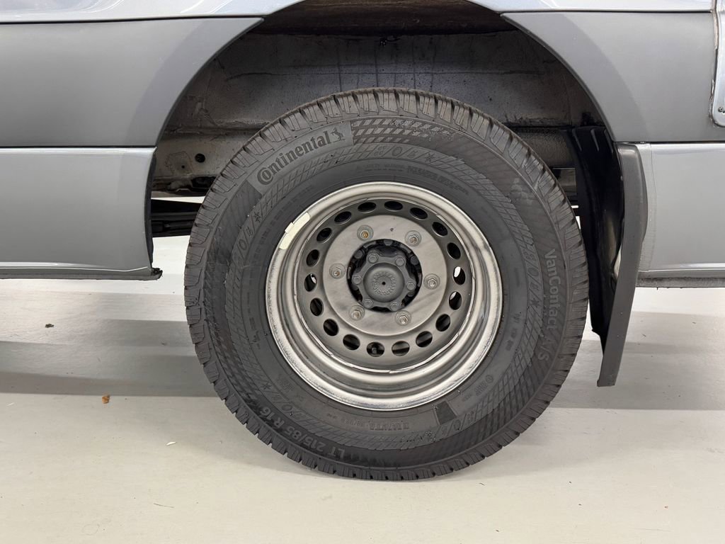 Used 2022 Mercedes-Benz Sprinter 4500 w/ Parking Package image 38