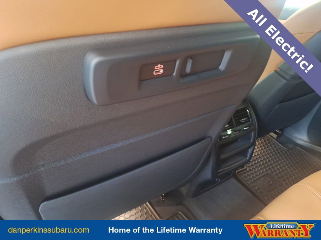 Used 2023 BMW X5 xDrive45e image 27