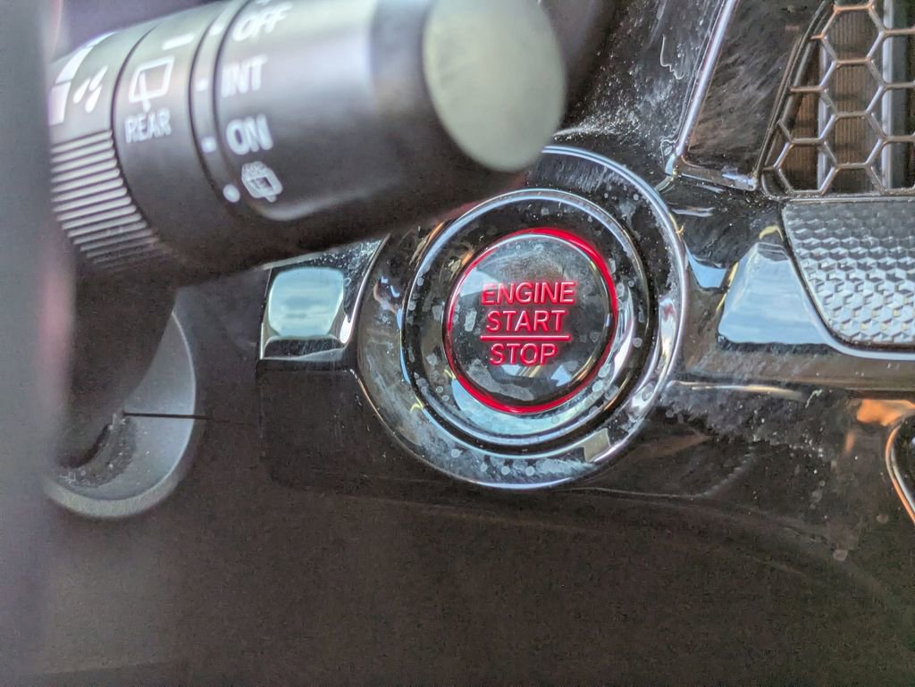 Used 2025 Honda CR-V EX-L image 24