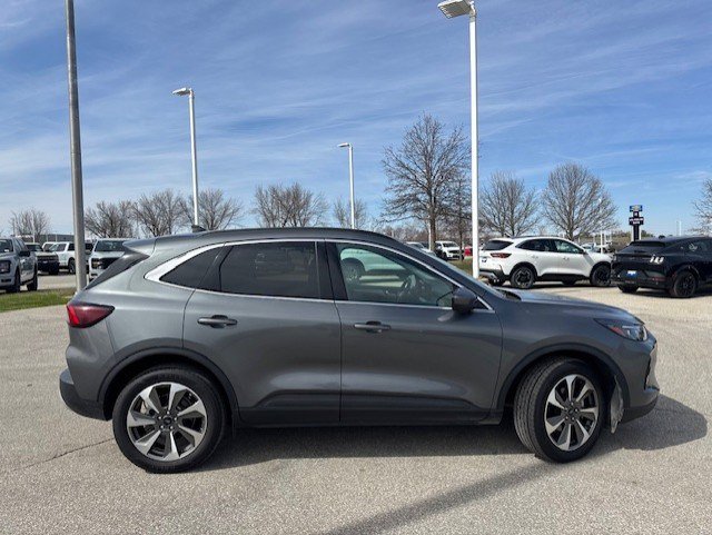 Certified 2023 Ford Escape Platinum AWD/4WD image 9