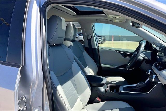 Used 2024 Toyota RAV4 Limited image 7