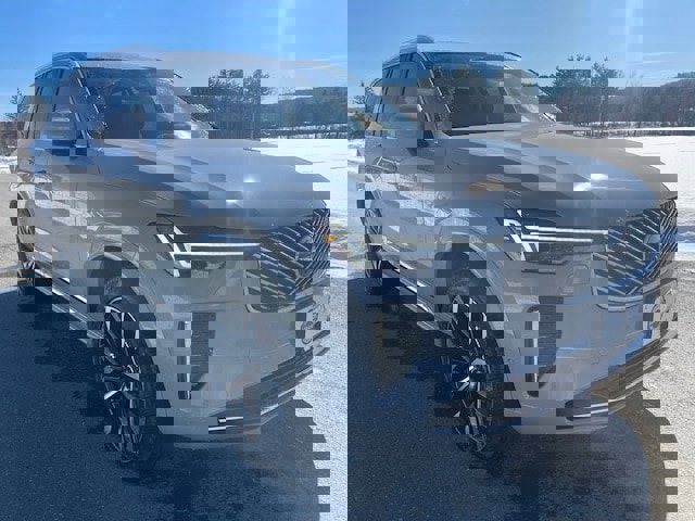 New 2026 Volvo XC90 B6 Ultra w/ Protection Package image 3