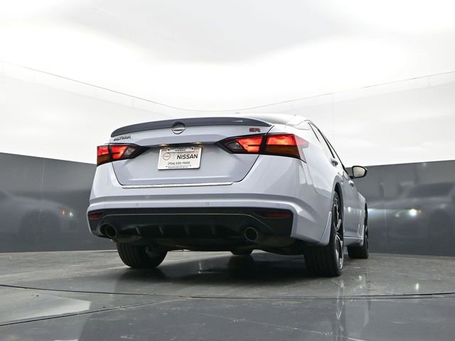 Used 2023 Nissan Altima 2.5 SR w/ SR Premium Package FWD image 30