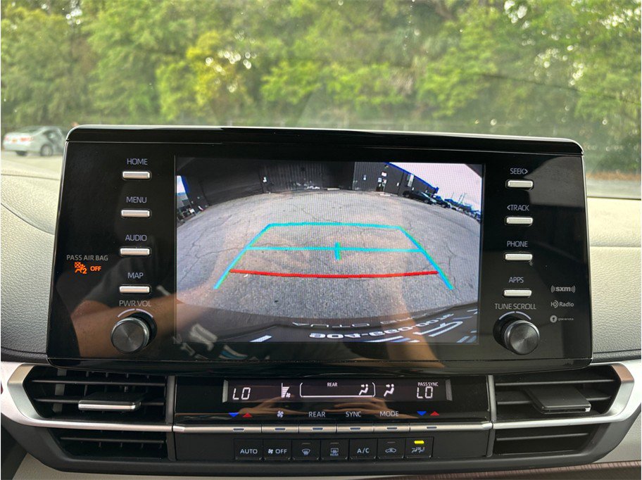 Used 2021 Toyota Sienna LE FWD image 26