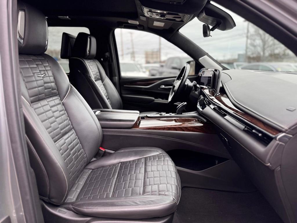 Used 2022 Cadillac Escalade Sport Platinum image 28