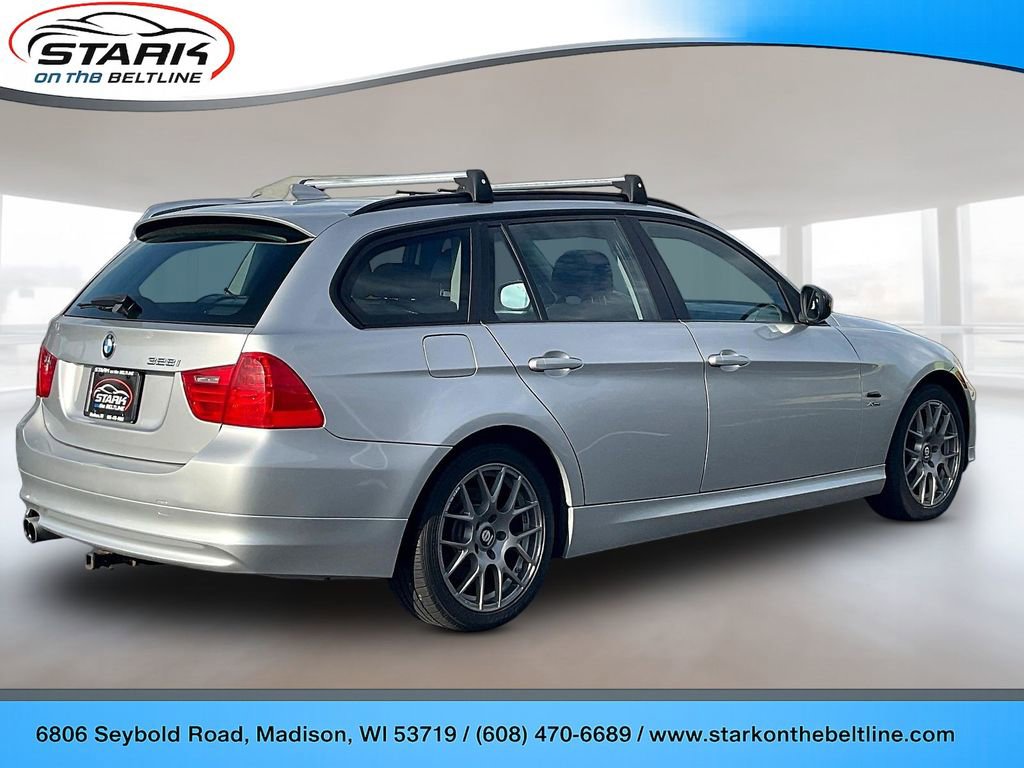 Used 2011 BMW 328i xDrive Wagon AWD/4WD image 6