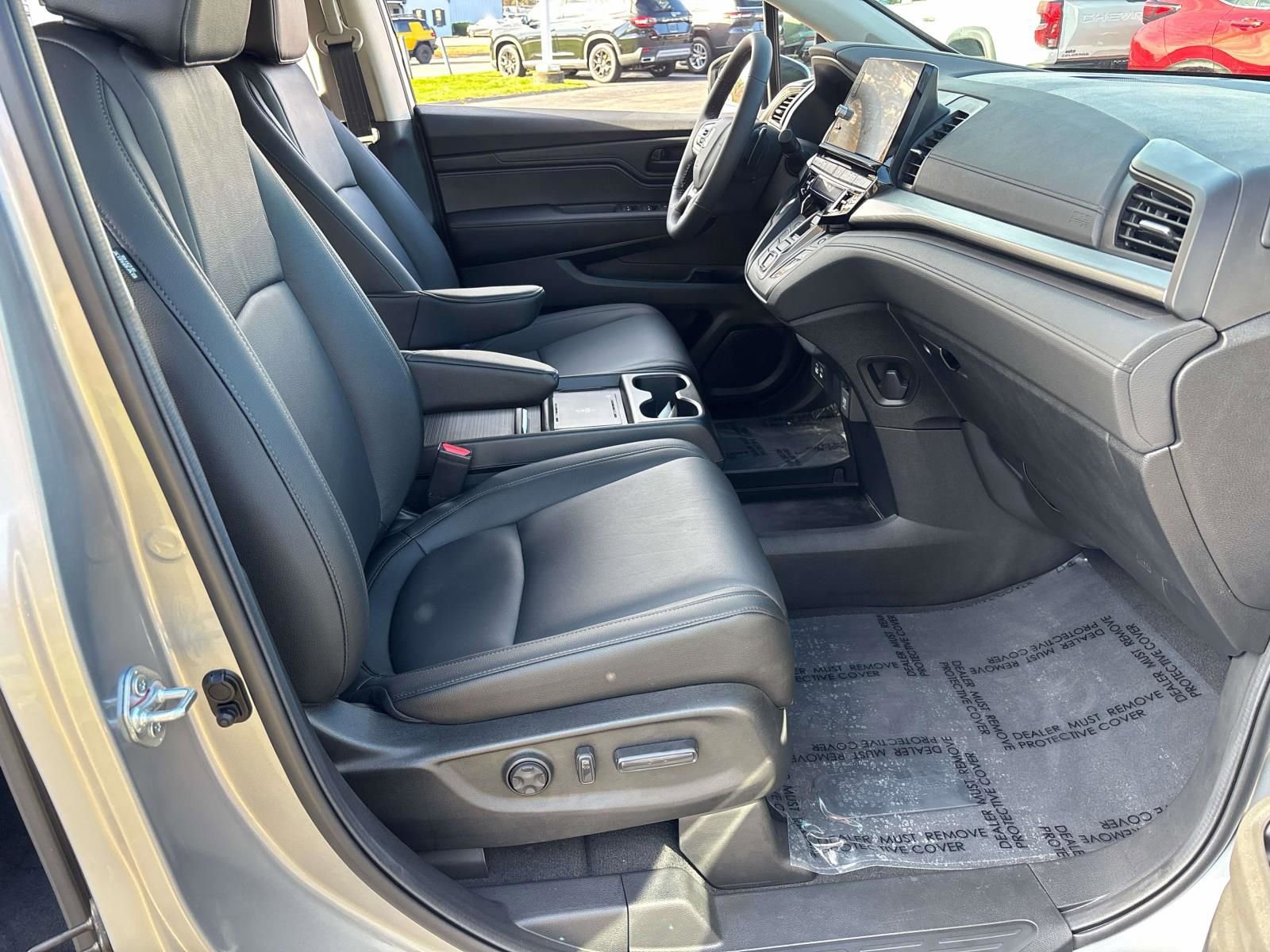 Certified 2026 Honda Odyssey EX-L image 19